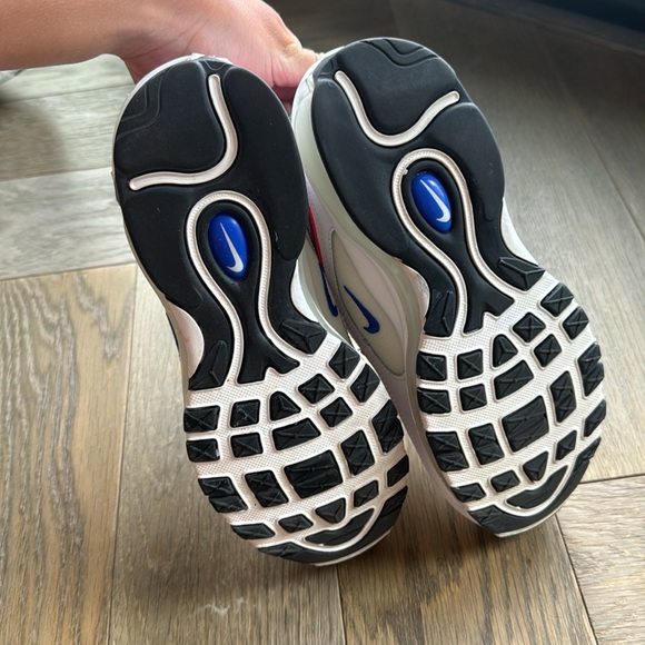 Nike Wmns Air Max 97 Essential “Flash Crimson Silver” - Picture 3 of 4